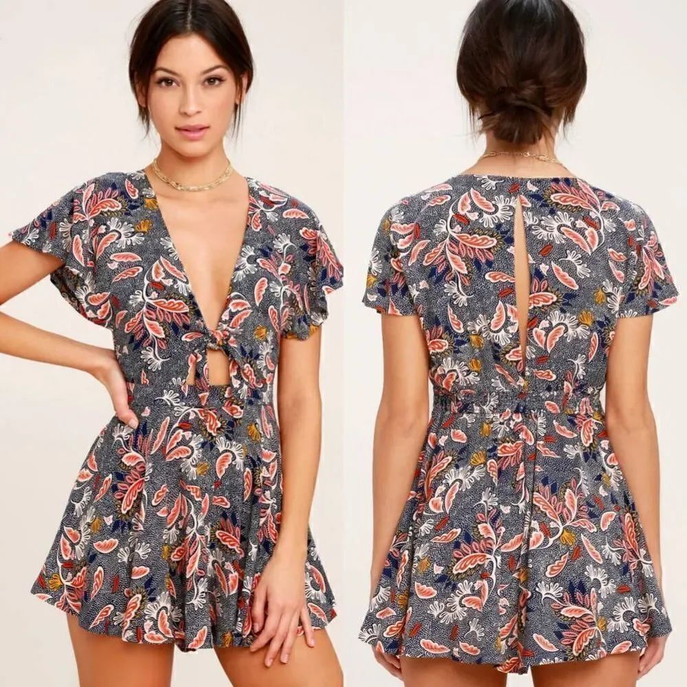Lulus Dondi Navy Blue Print Romper S, NWT